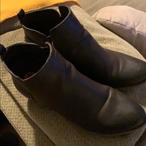 Guess booties